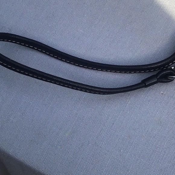 VTG COACH BLACK LEATHER WRISTLET - Picture 4 of 9